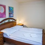 Hostel Little Quarter